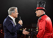 Moderator Karsten Speck und der mißmutige Magier Hieronymus (©Foto: Ingrid rossmann)